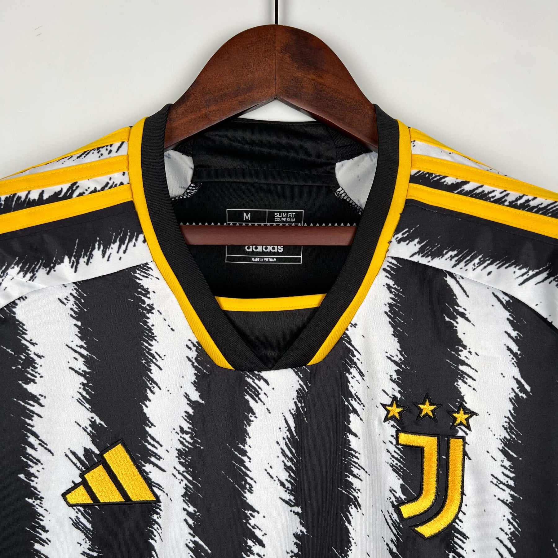 Camisa Juventus 2023/24 Home