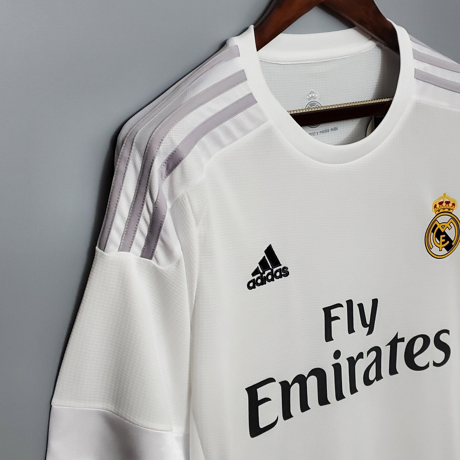 Camisa Retrô Real Madrid 2015/16 Home - ResPeita Sports