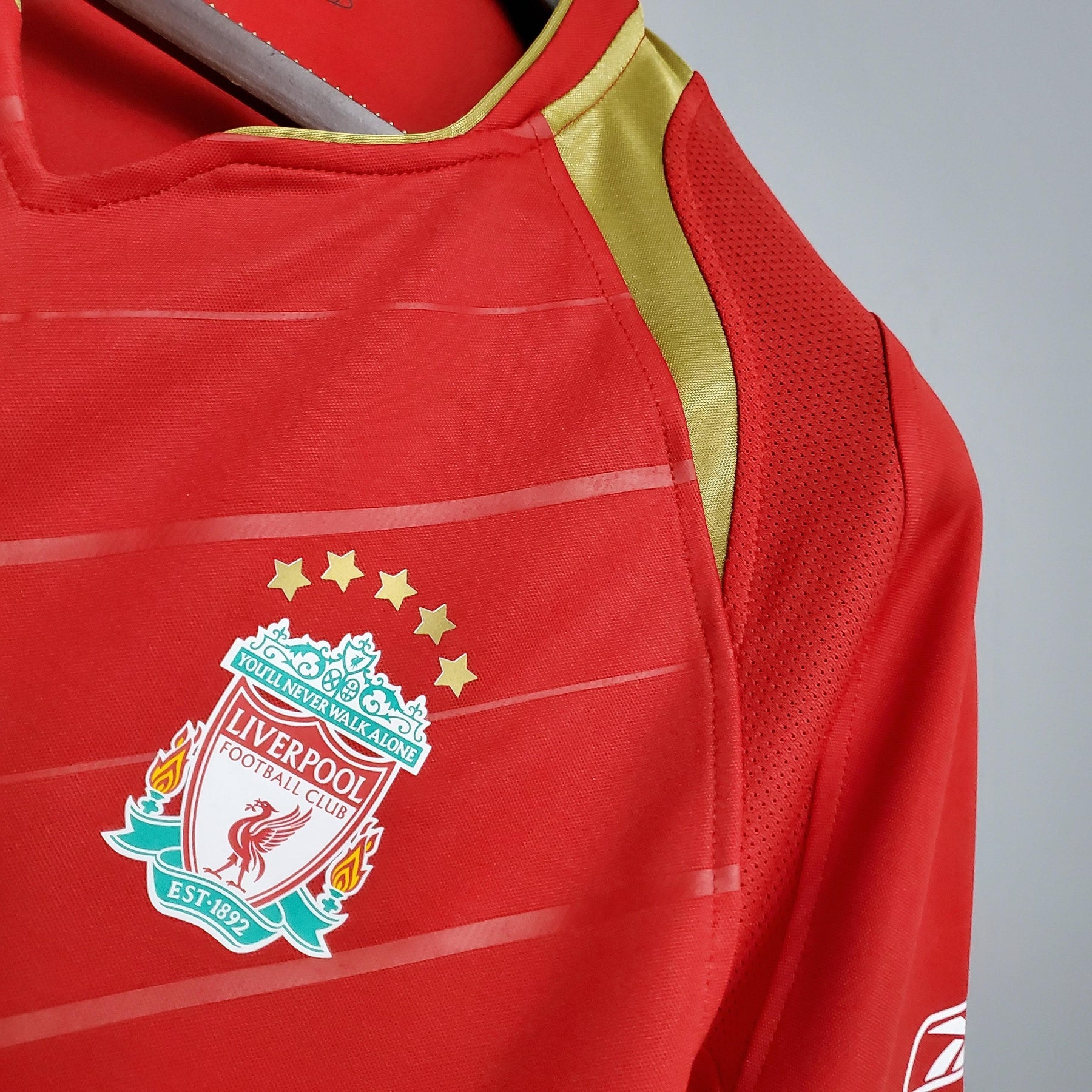 Camisa Retrô Liverpool 2005/06 Home - ResPeita Sports