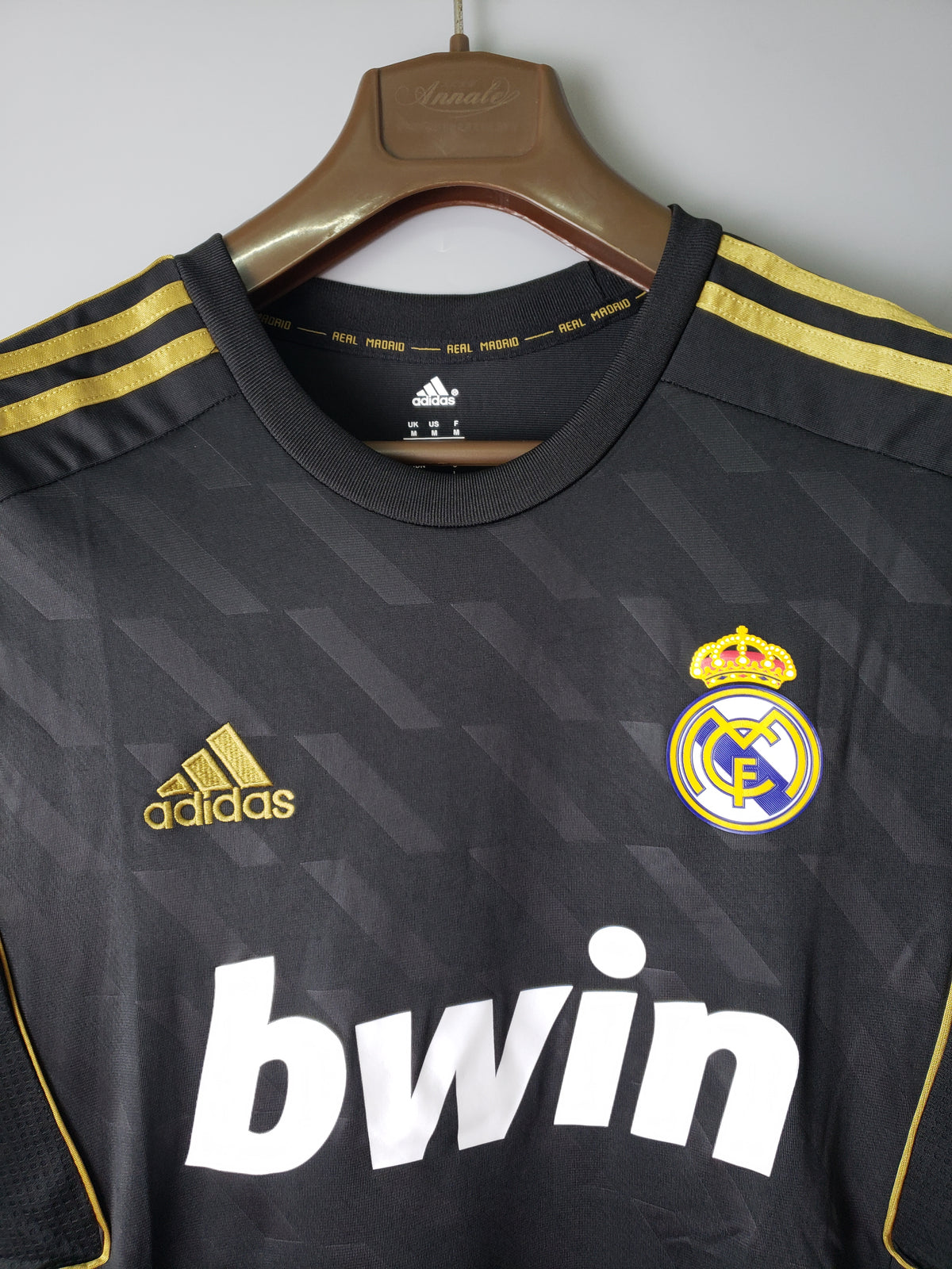 Camisa Retrô Real Madrid 2011/12 Away