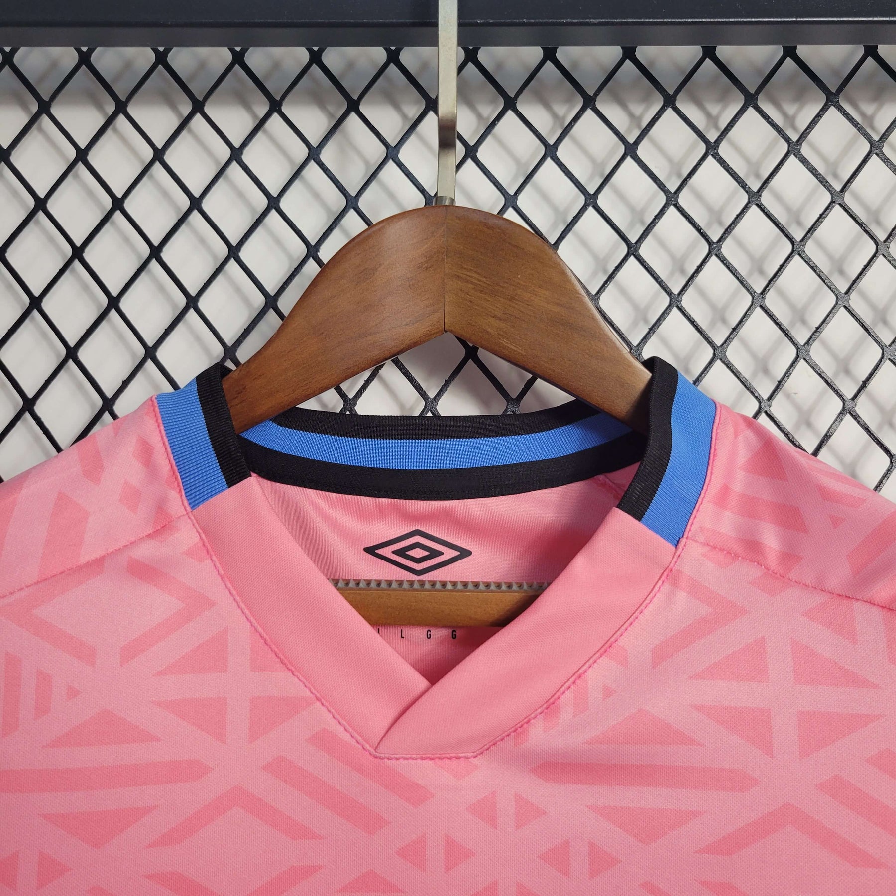 Camisa Feminina Grêmio 2022/23 Edição Especial Rosa